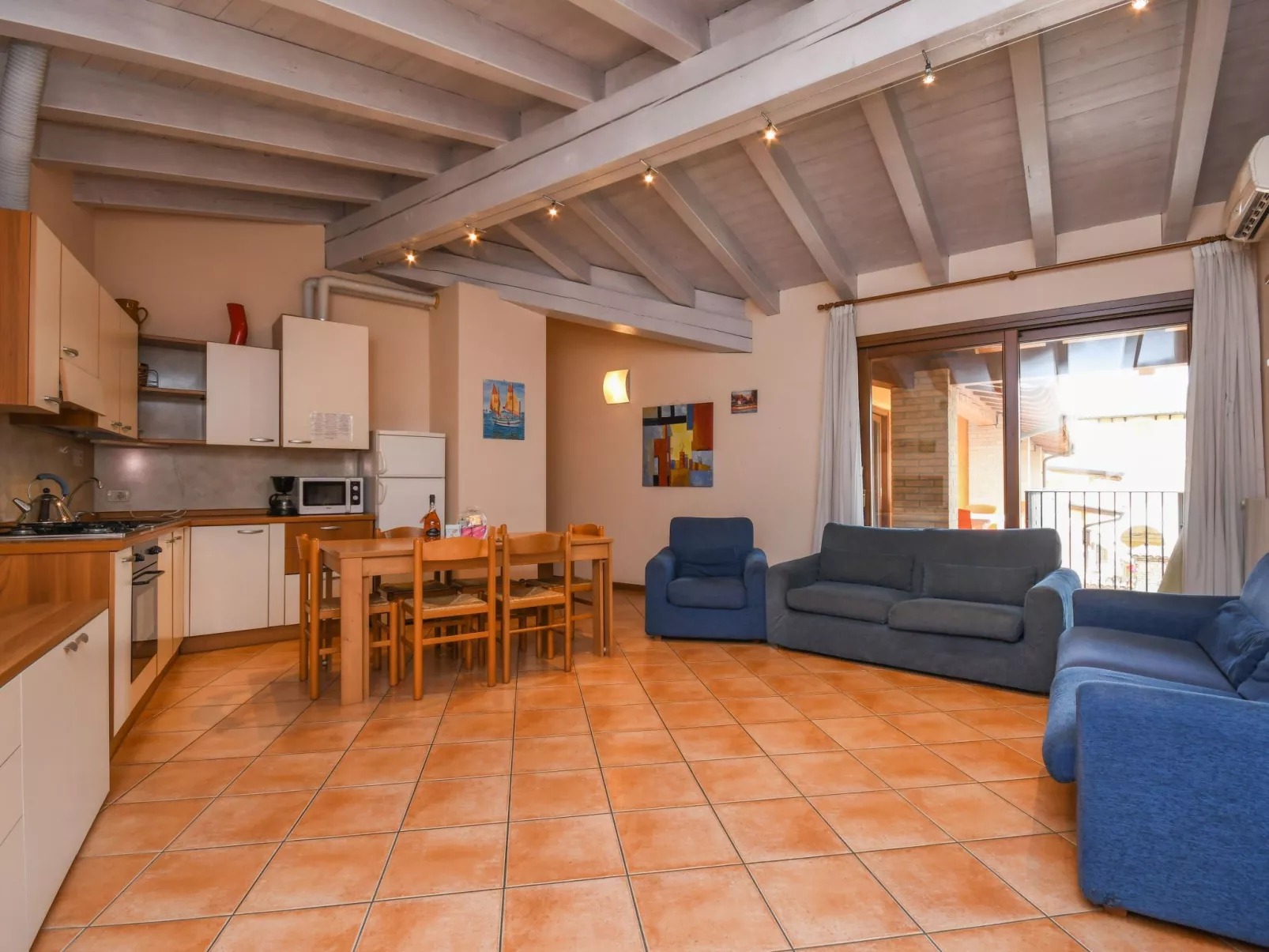 Wohnung mit Seeblick-Inside