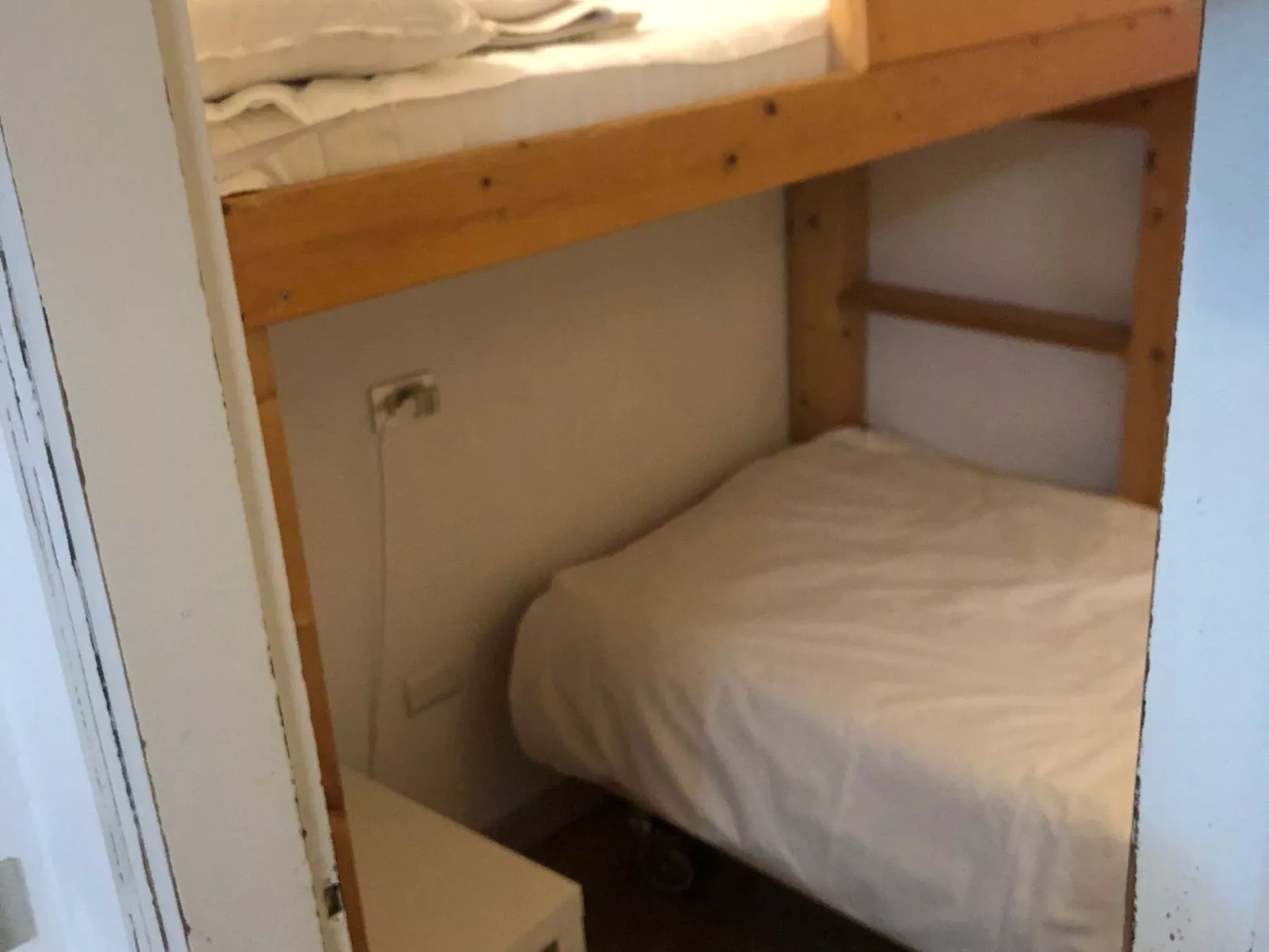 In Panoramalage in Solto Collina-Dedans