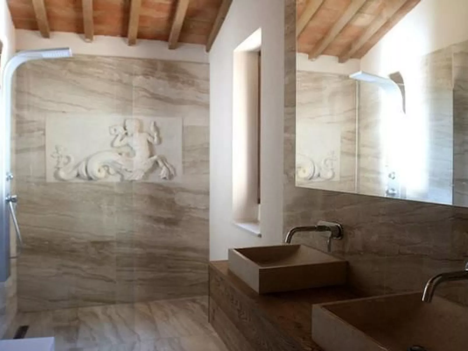 In Montescudaio mit Großem Garten-Dedans