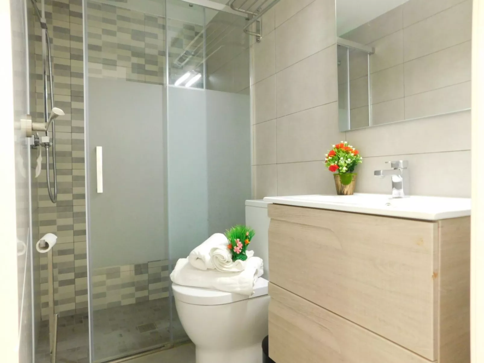 Appartement in Roses mit Großer Terrasse und Meerblick-Image-tags.info