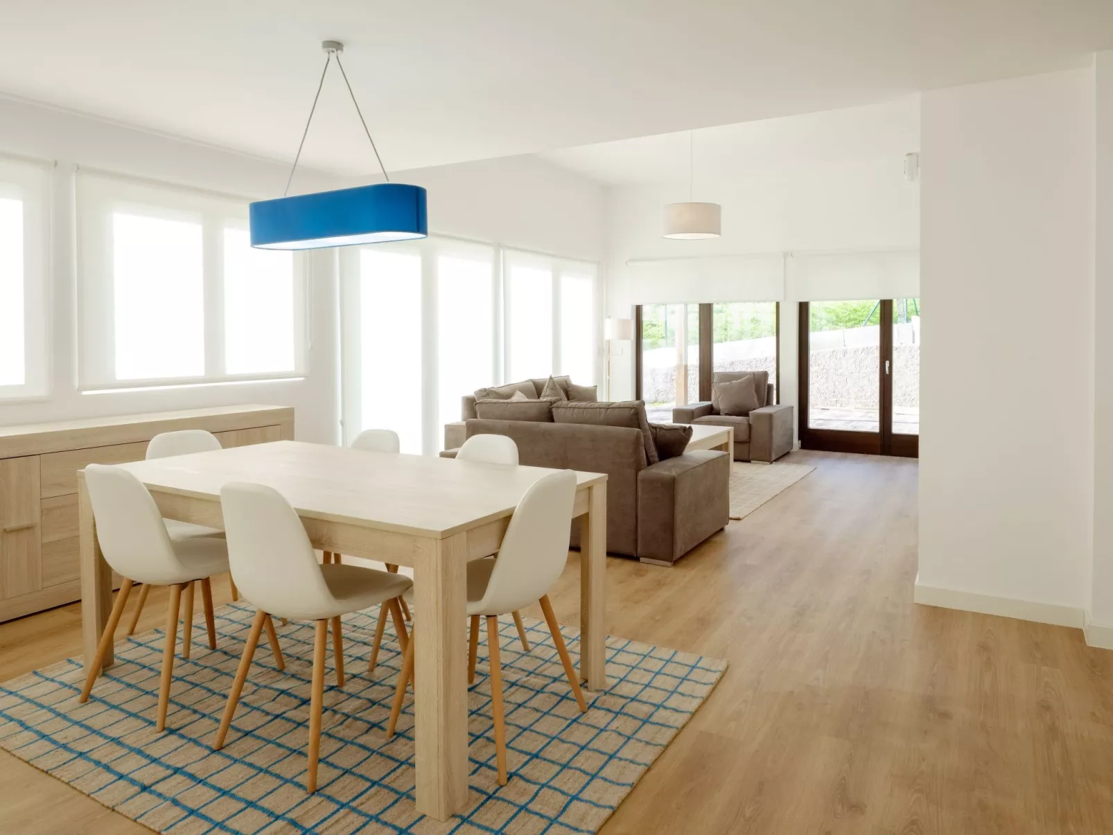 In Outes mit Sonniger Terrasse und Meerblick-Inside