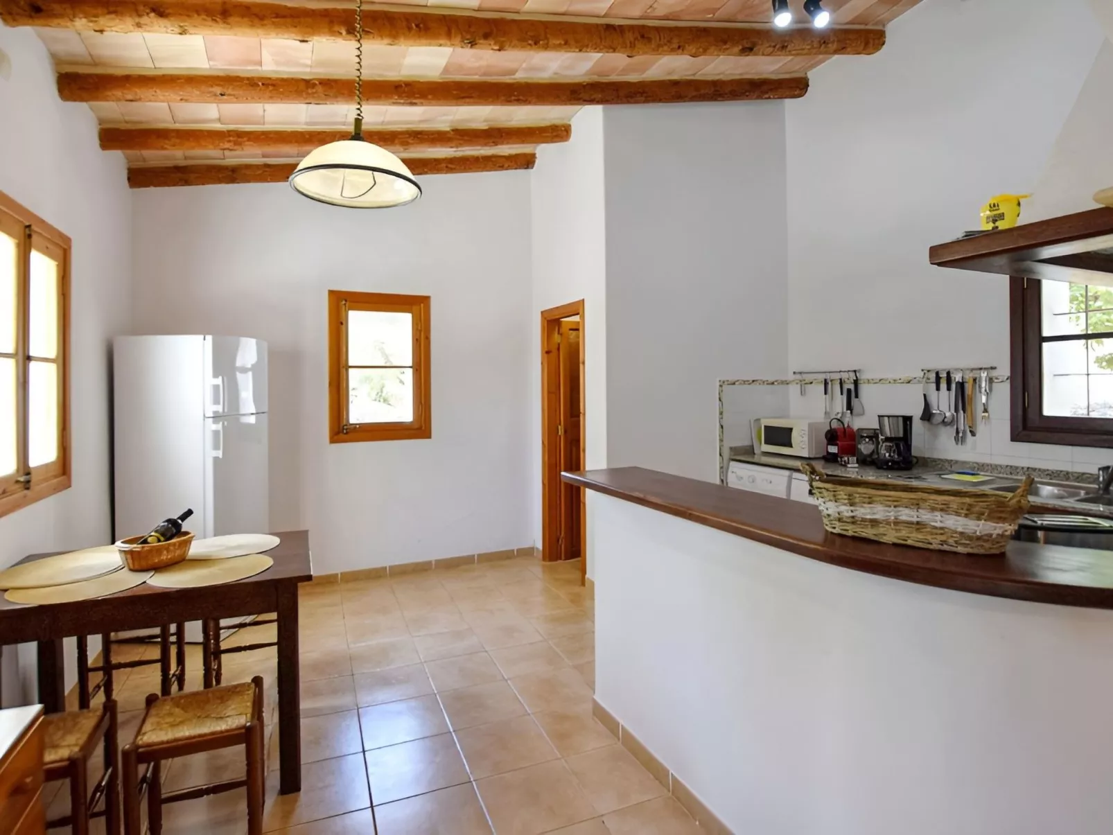 Finca mit Bergblick, Schwimmbad und Klimaanlage.-Image-tags.info