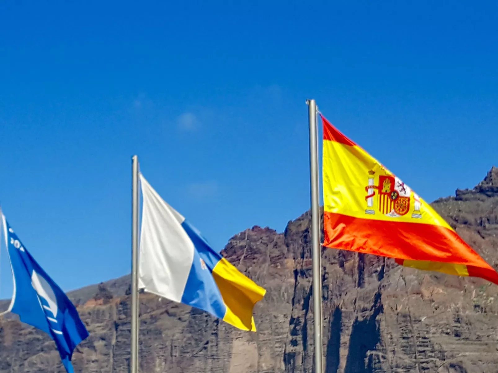 Wohnung mit Aussicht auf Meer und Klippen-Outside