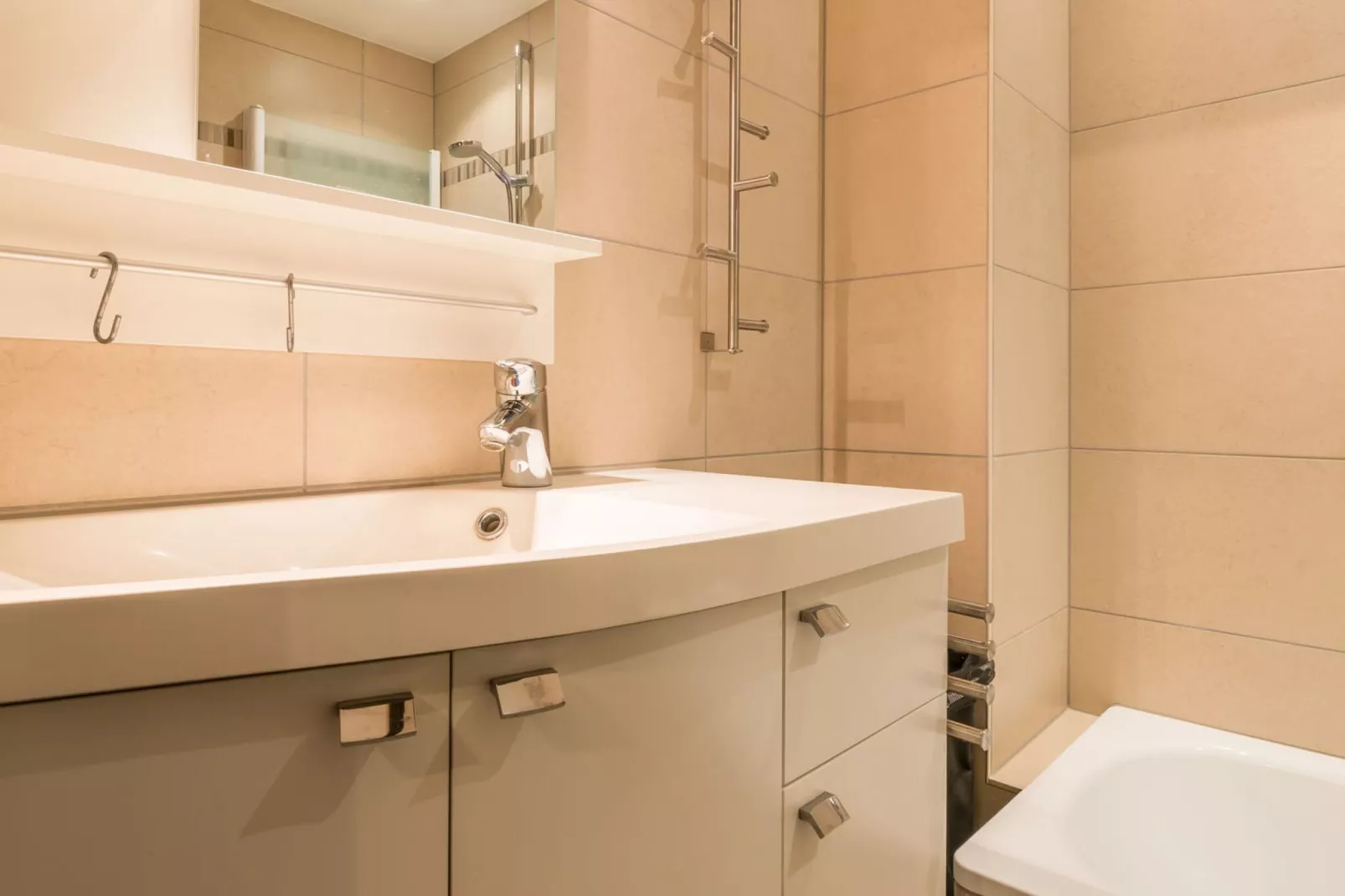 Neptune GV02-Bathroom
