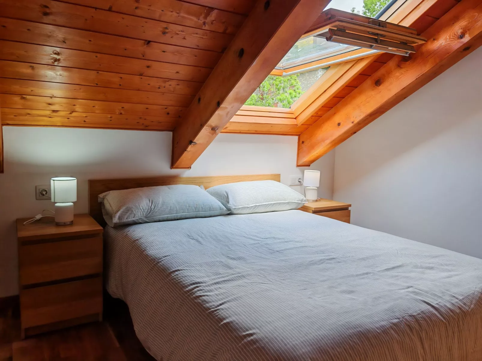 Aüt 3 Dachgeschosswohnung in Vall de Boí-Dedans