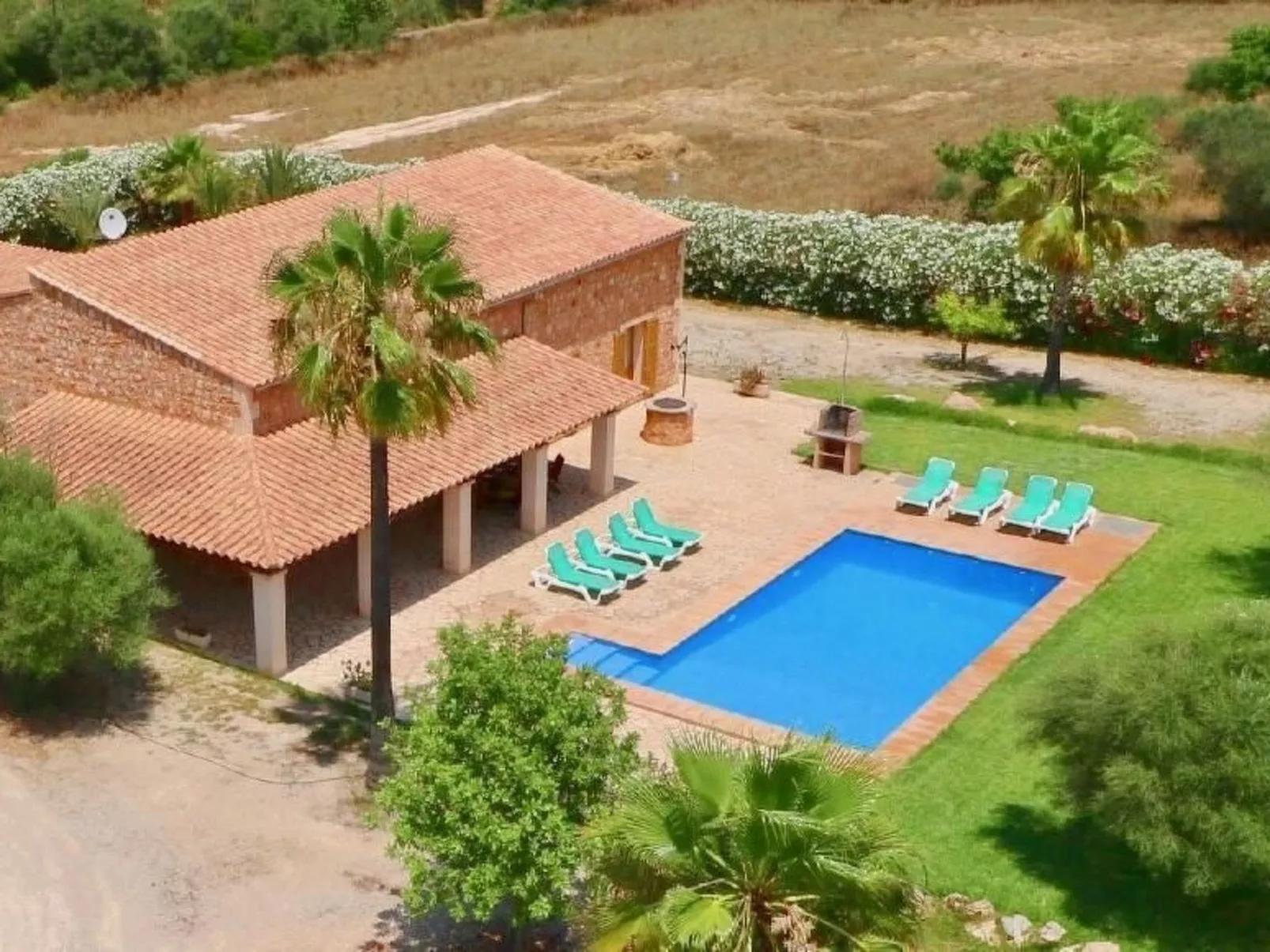 Poolfinca Can Acebal-Drinnen