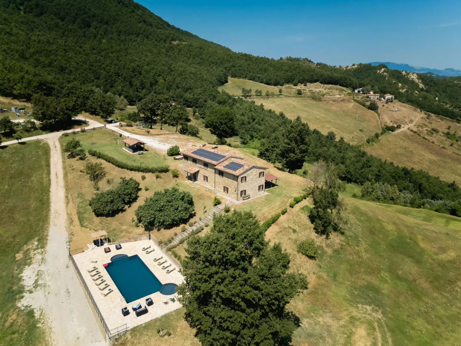 Ca Quattrocchi, Marcheholiday-Draußen