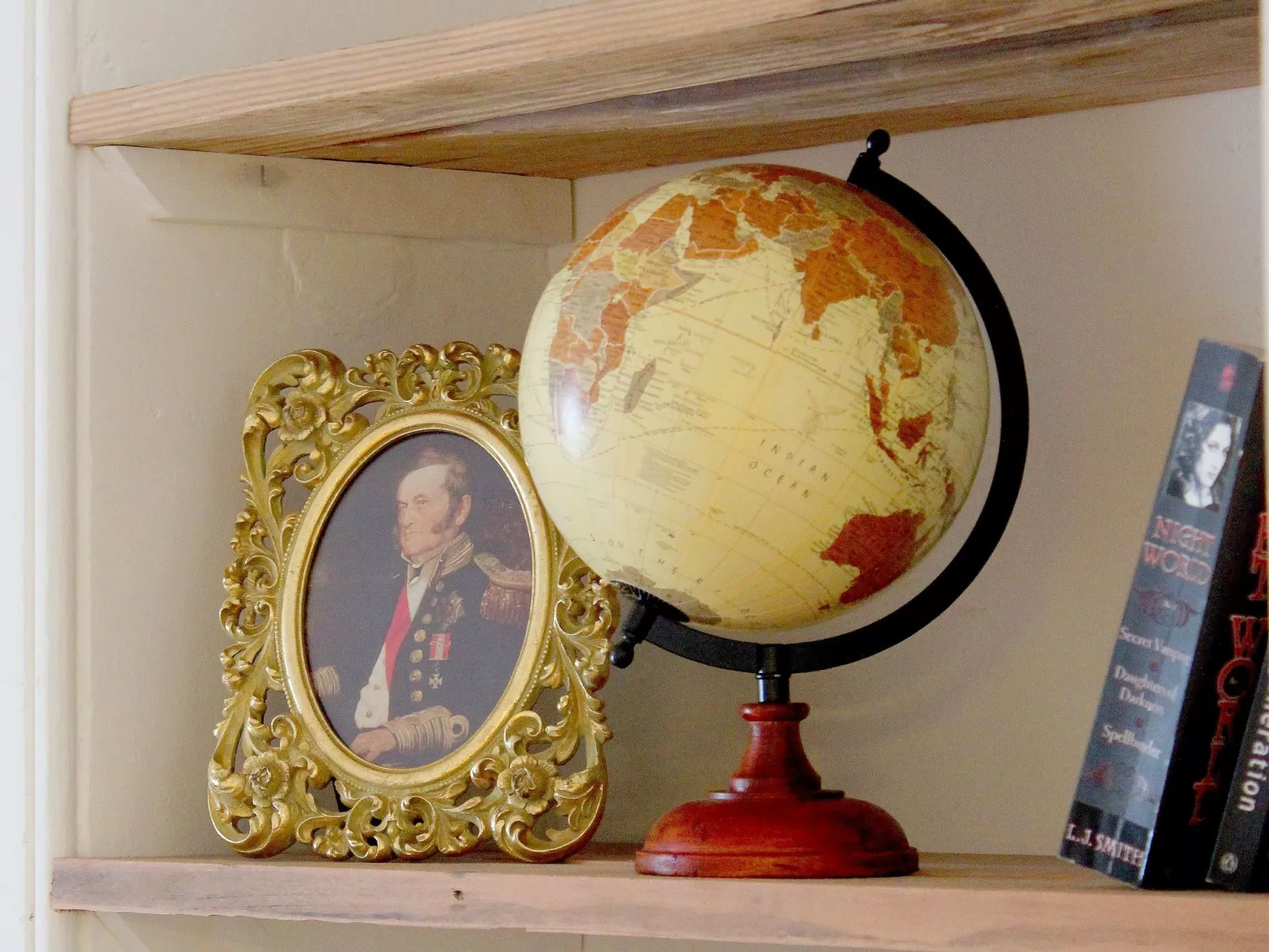 Admirals Suite-Inside