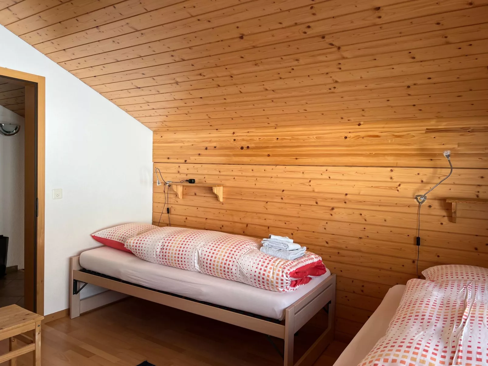 Pfingstweidli 6 Bett Wohnung-Drinnen