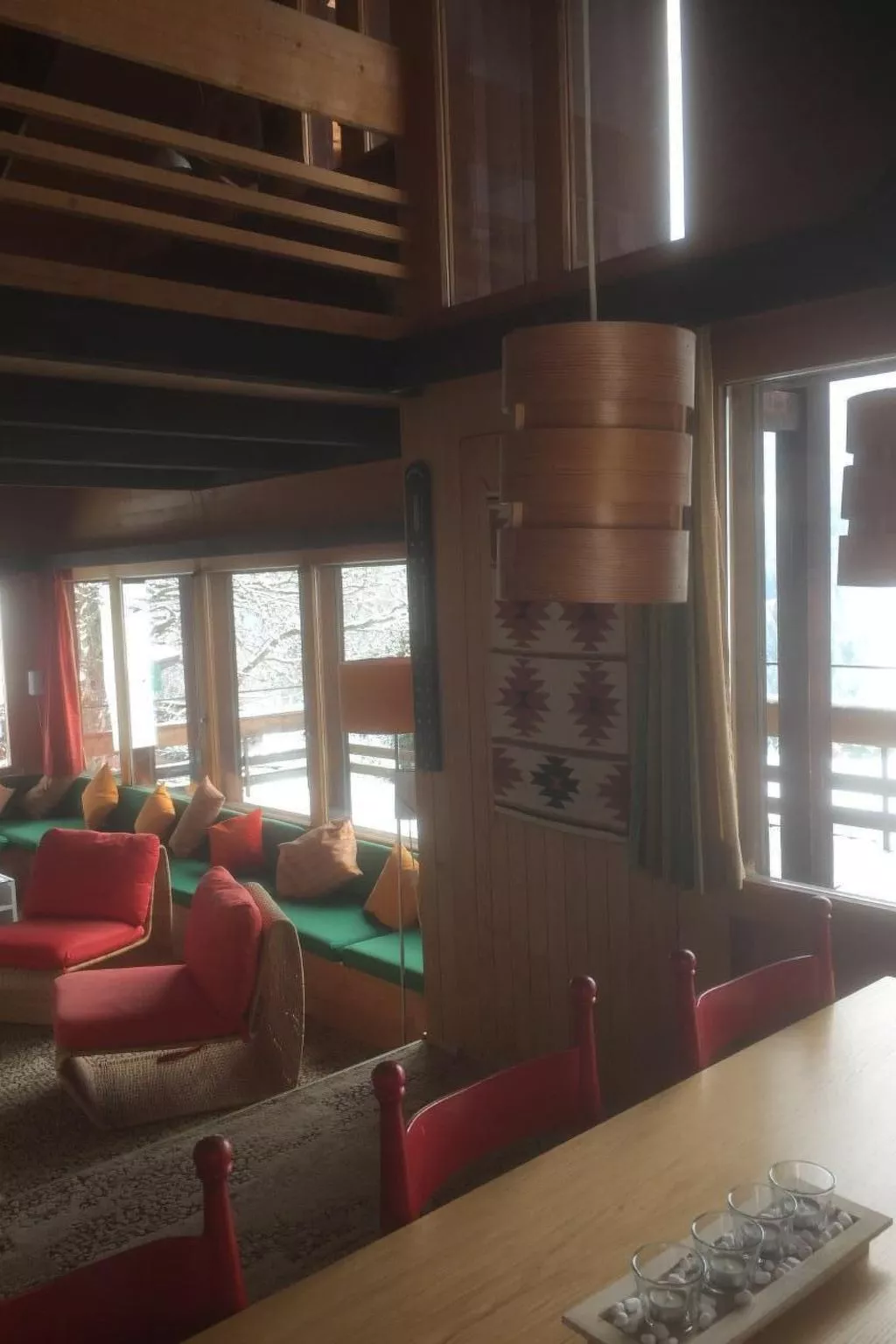 Alleinstehendes Ferienhaus-Dedans