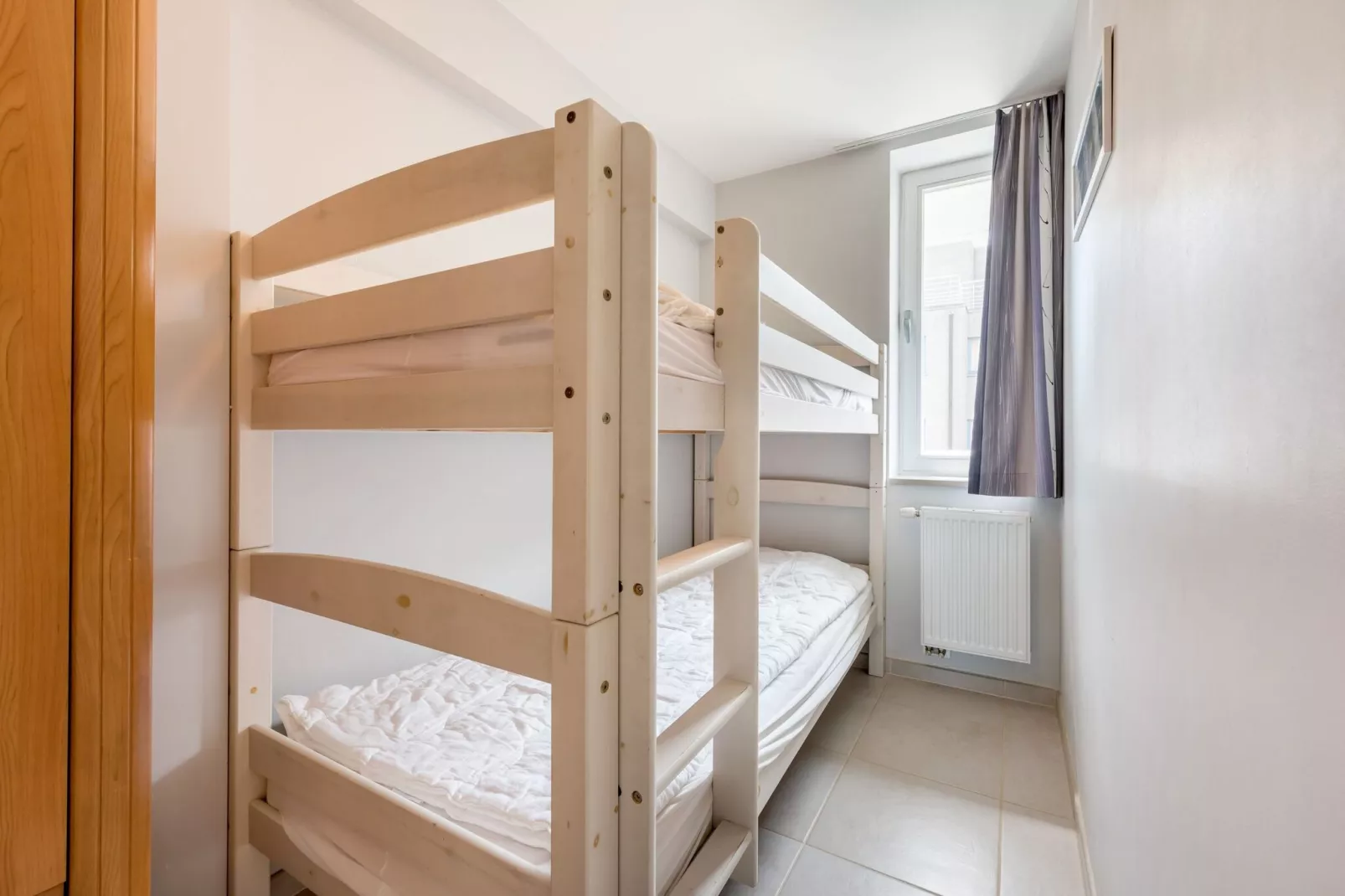 Alexy 401G-Bedroom
