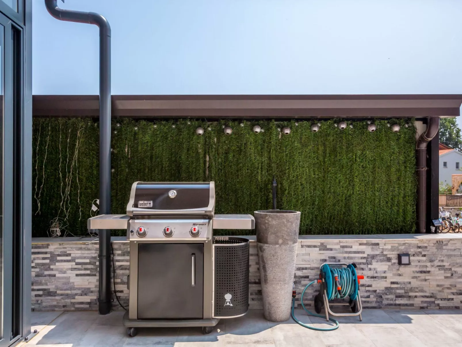 Modernes Apartment As Veliki mit Terrasse-Draußen