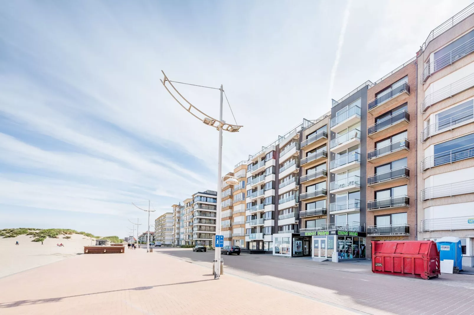 Alexy 401G-Exterior summer