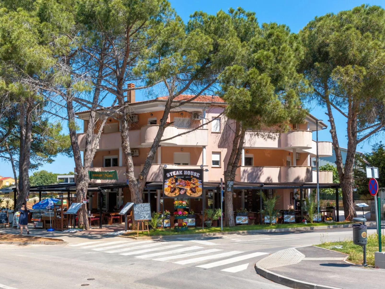 Für bis zu vier Personen, 400m vom Sandstrand-Draußen