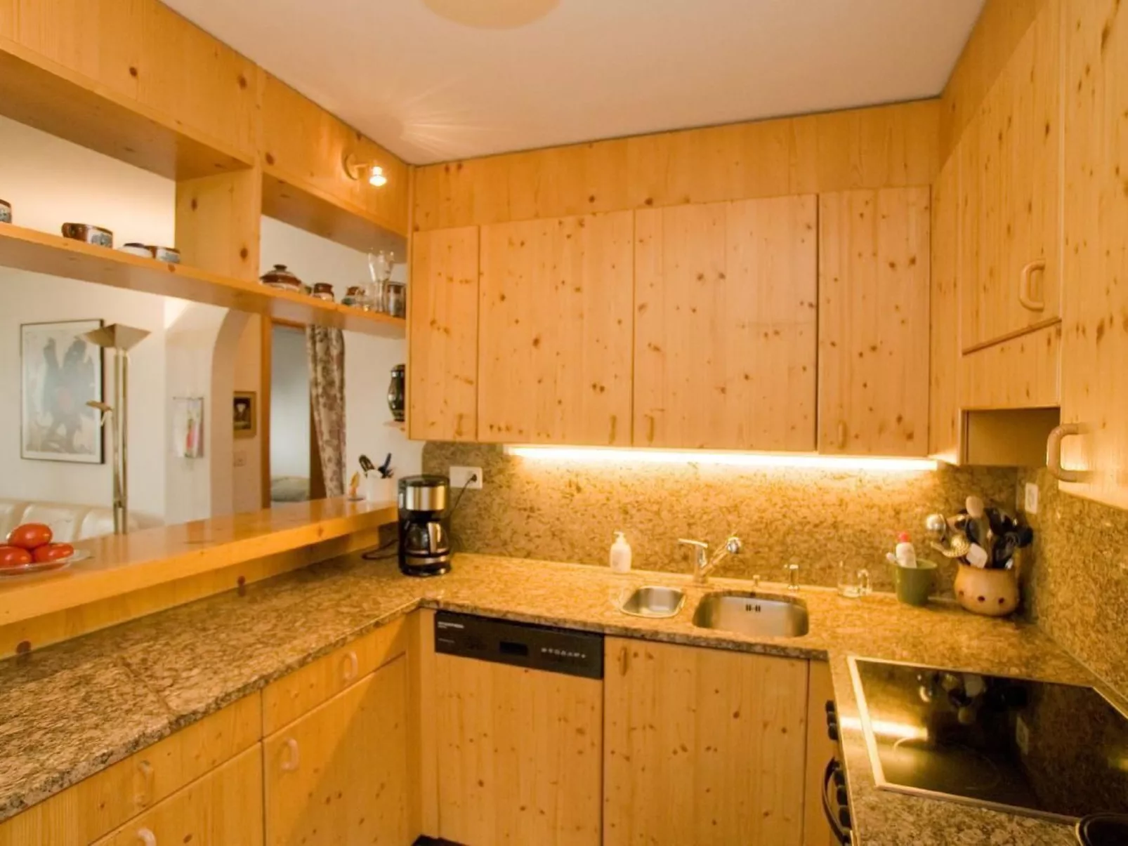 Chesa Aquileja Trüb-Drinnen