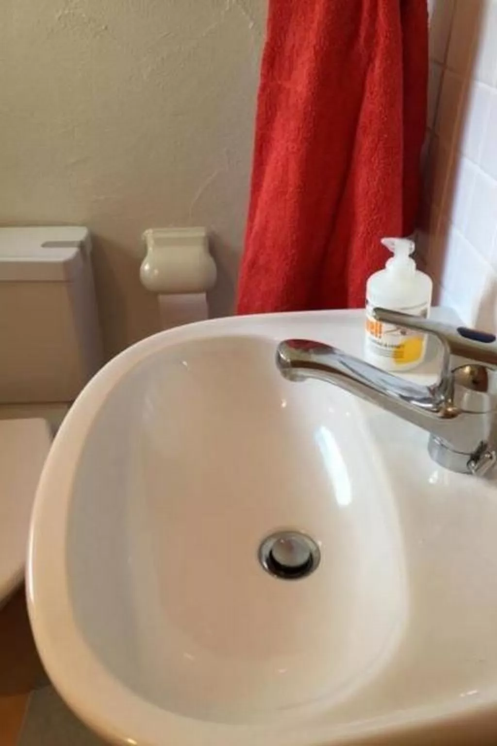 Chesa Linaira-Inside