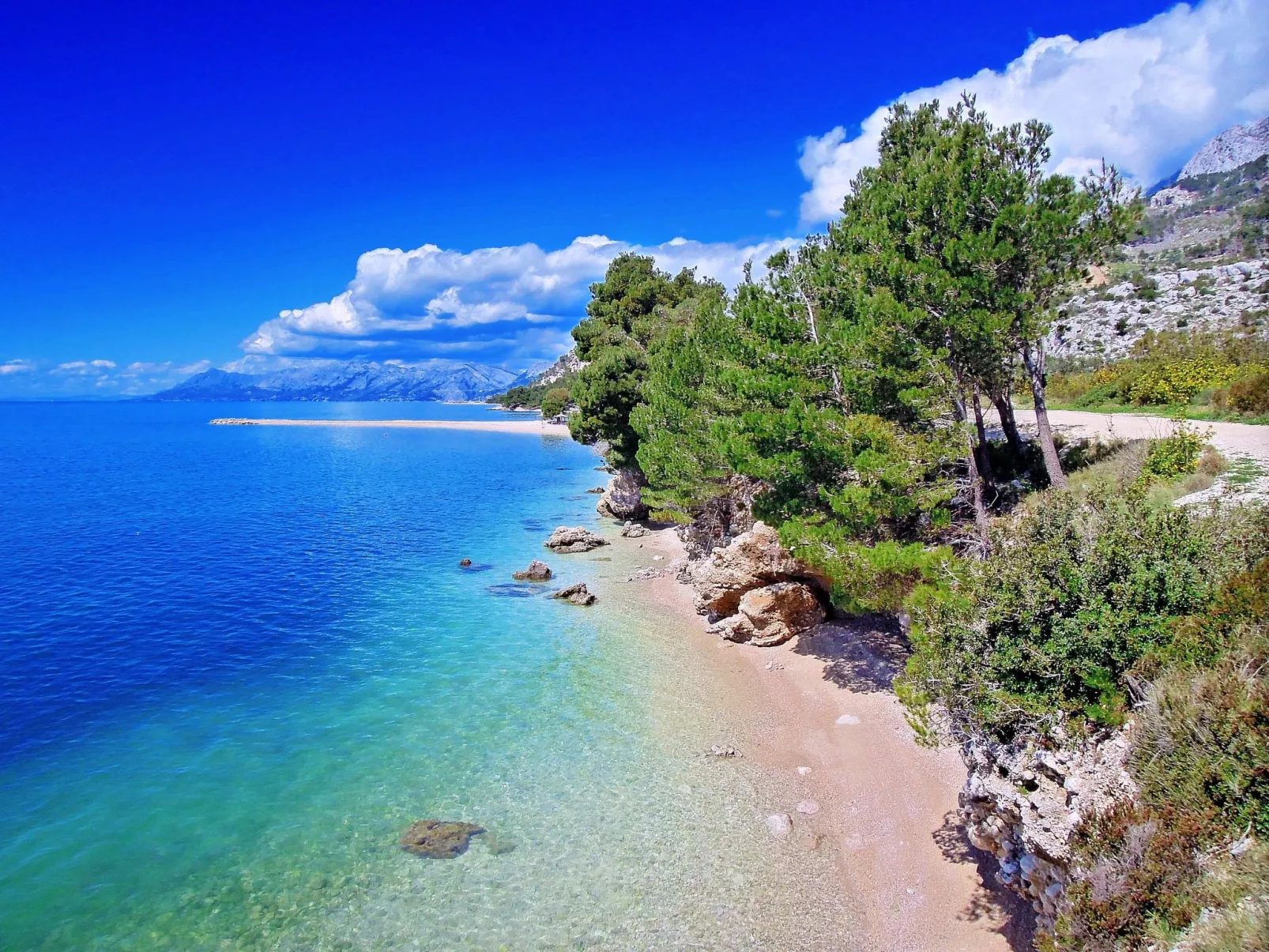Villa mit beheiztem Pool und fünf Schlafzimmer-Dehors
