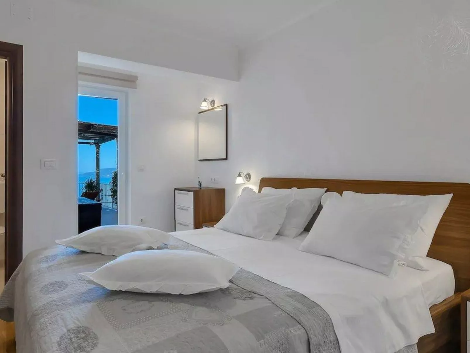 Villa Nikolina - Inside