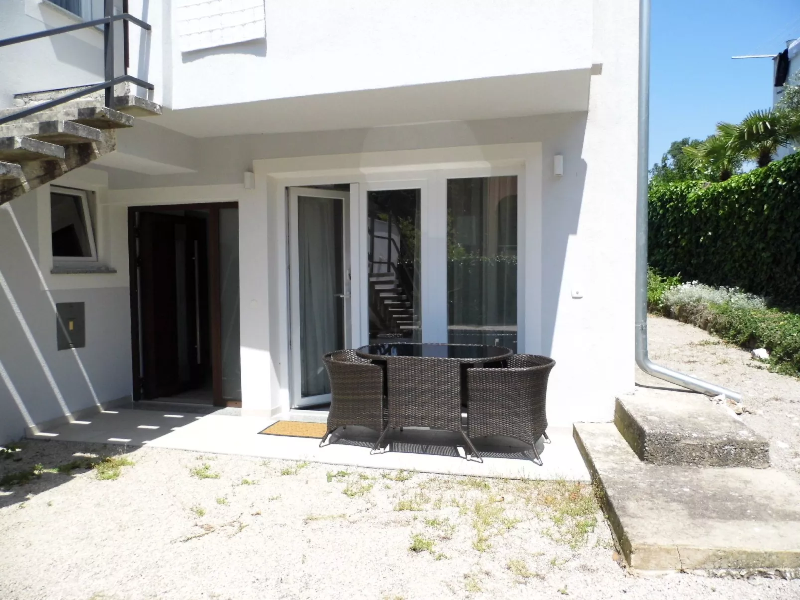 Atelier Nada-Outside