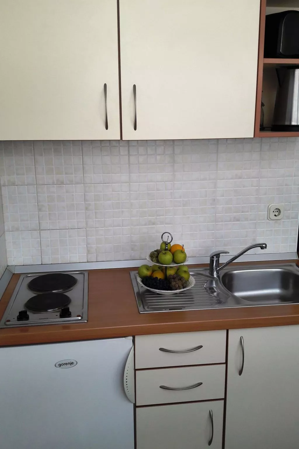 Gemütliches Studio-Apartment mit Blick auf das Biokovo-Gebirge-Image-tags.info