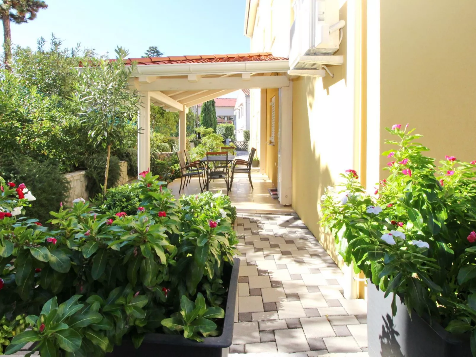 Gorica 1 A4+1 No.1-Outside