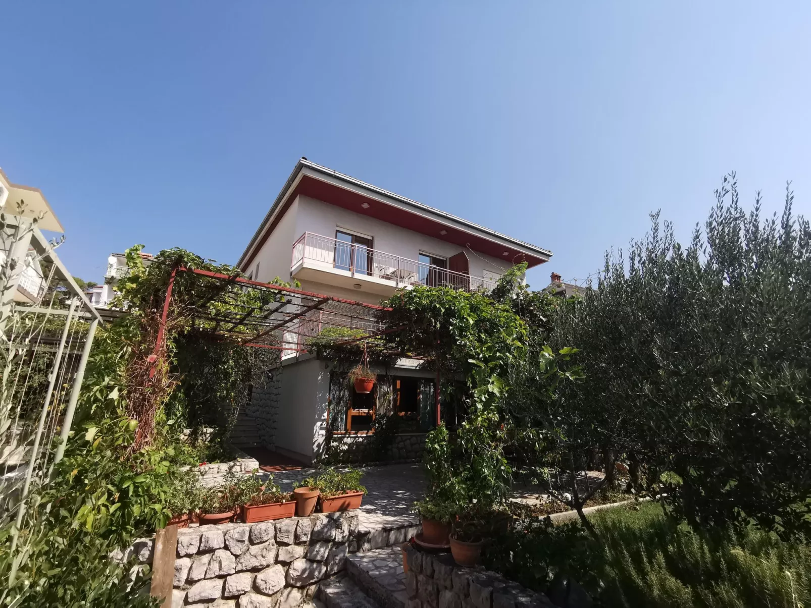 Wohnung in Crikvenica mit privatem Parkplatz-Draußen