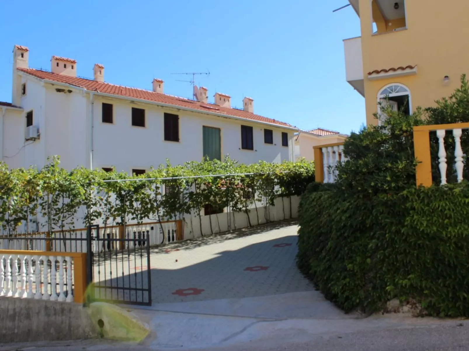 Wohnung in Baška mit Eigenem Balkon-Draußen