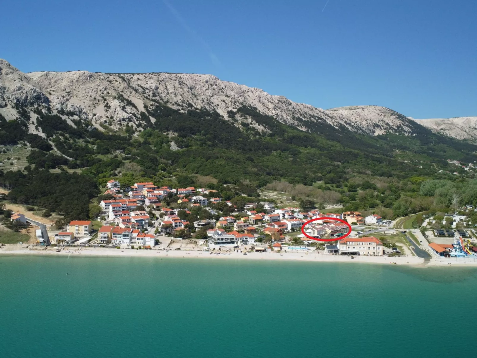 In Baska in der Nähe von Strand-Dehors
