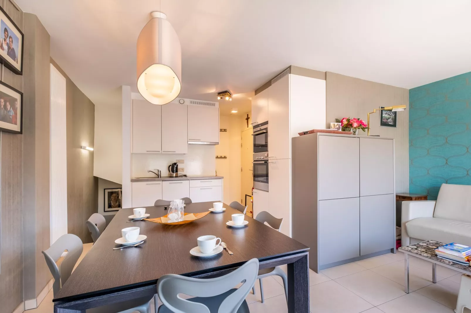 Zeewandeling 101-Dining room