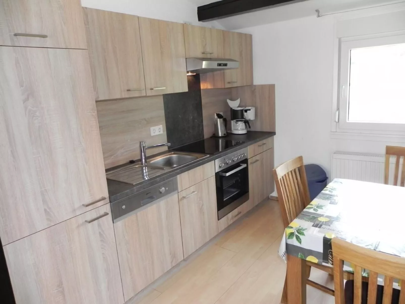 Freistehendes Ferienhaus in 2.Reihe am See-Image-tags.info