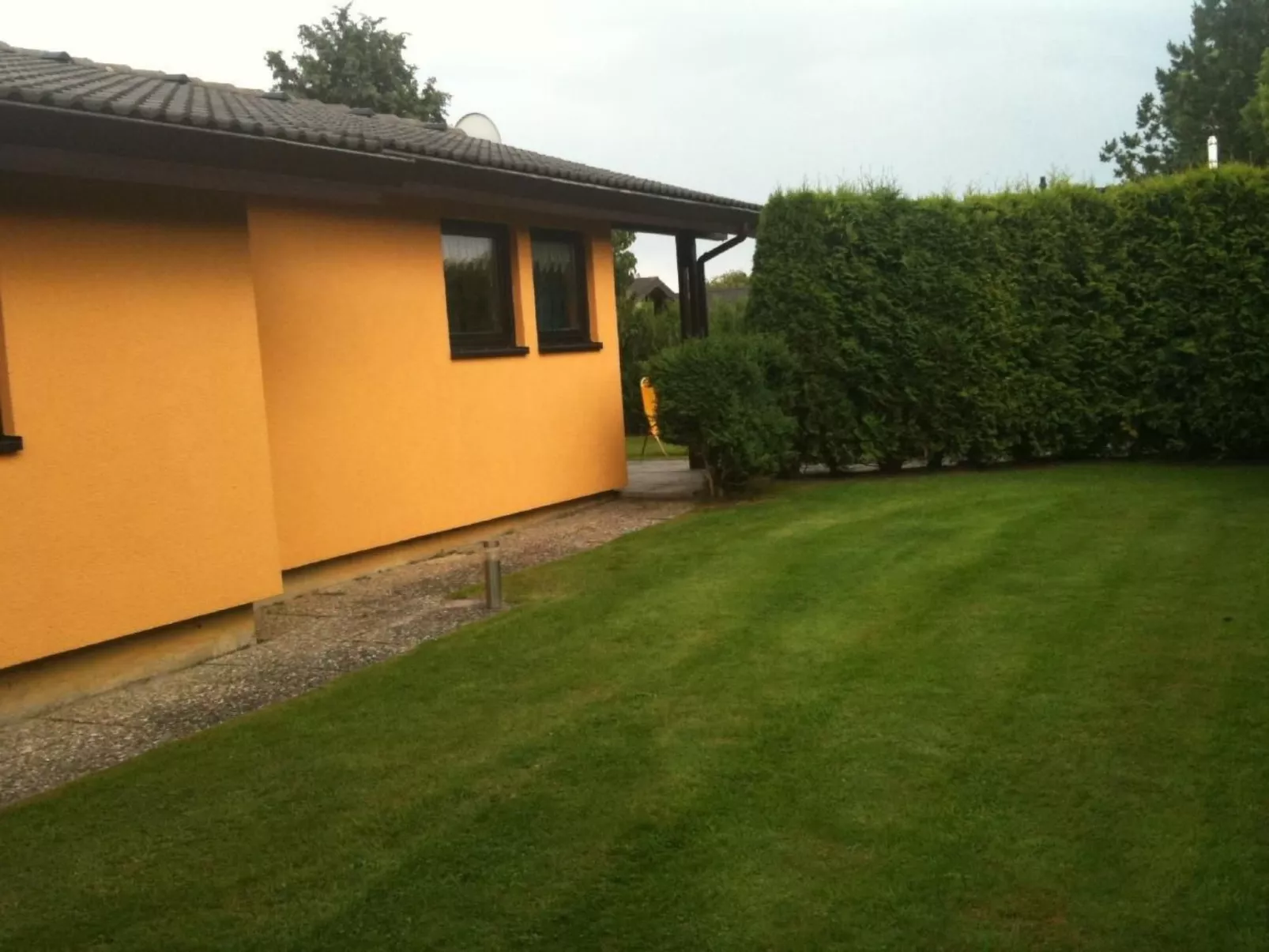 D4 Haus in Eckwarderhörne mit Terrasse und Garte-Draußen