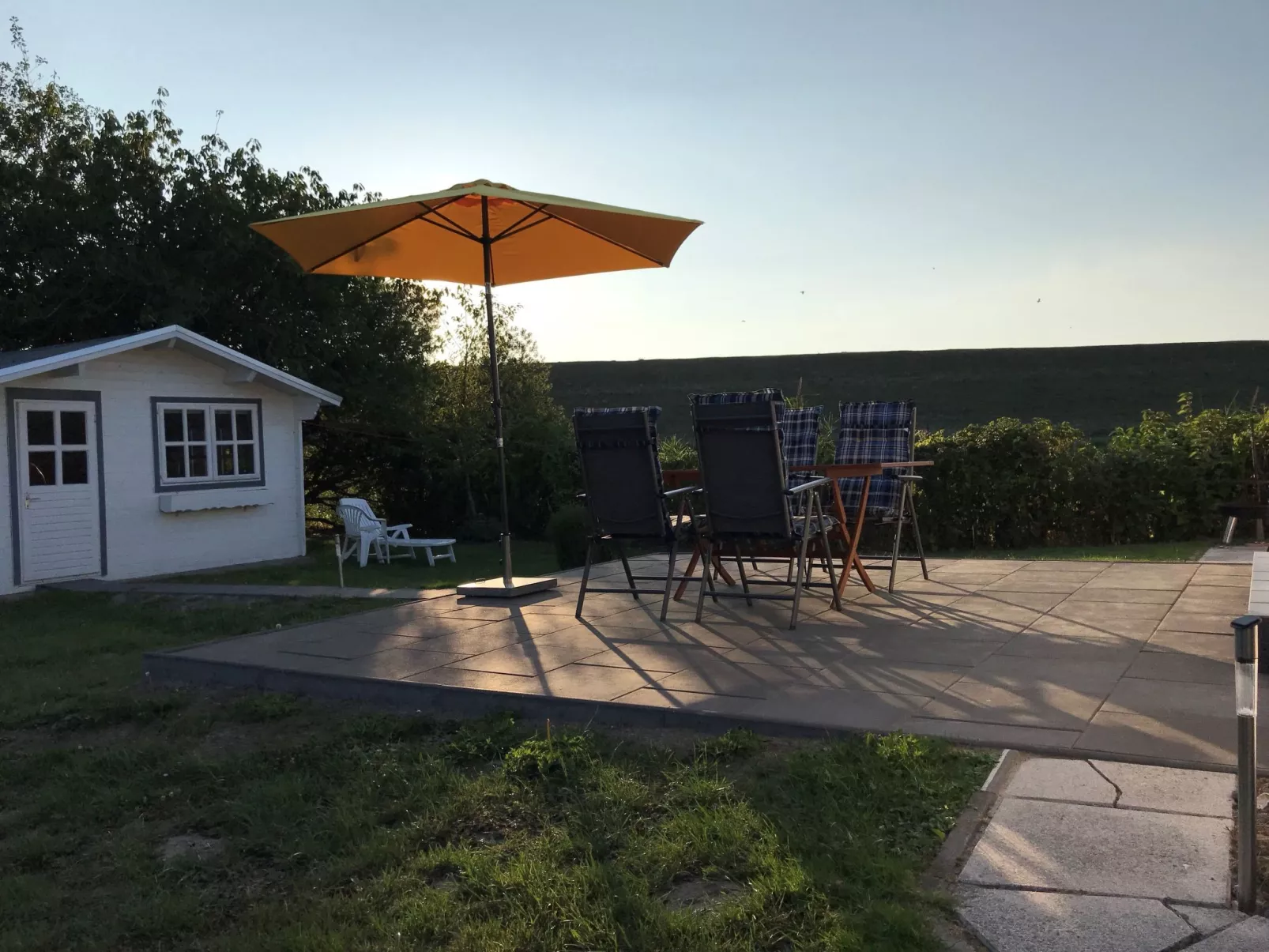 E3 Haus mit Wintergarten, Kamin und Deichblick-Outside