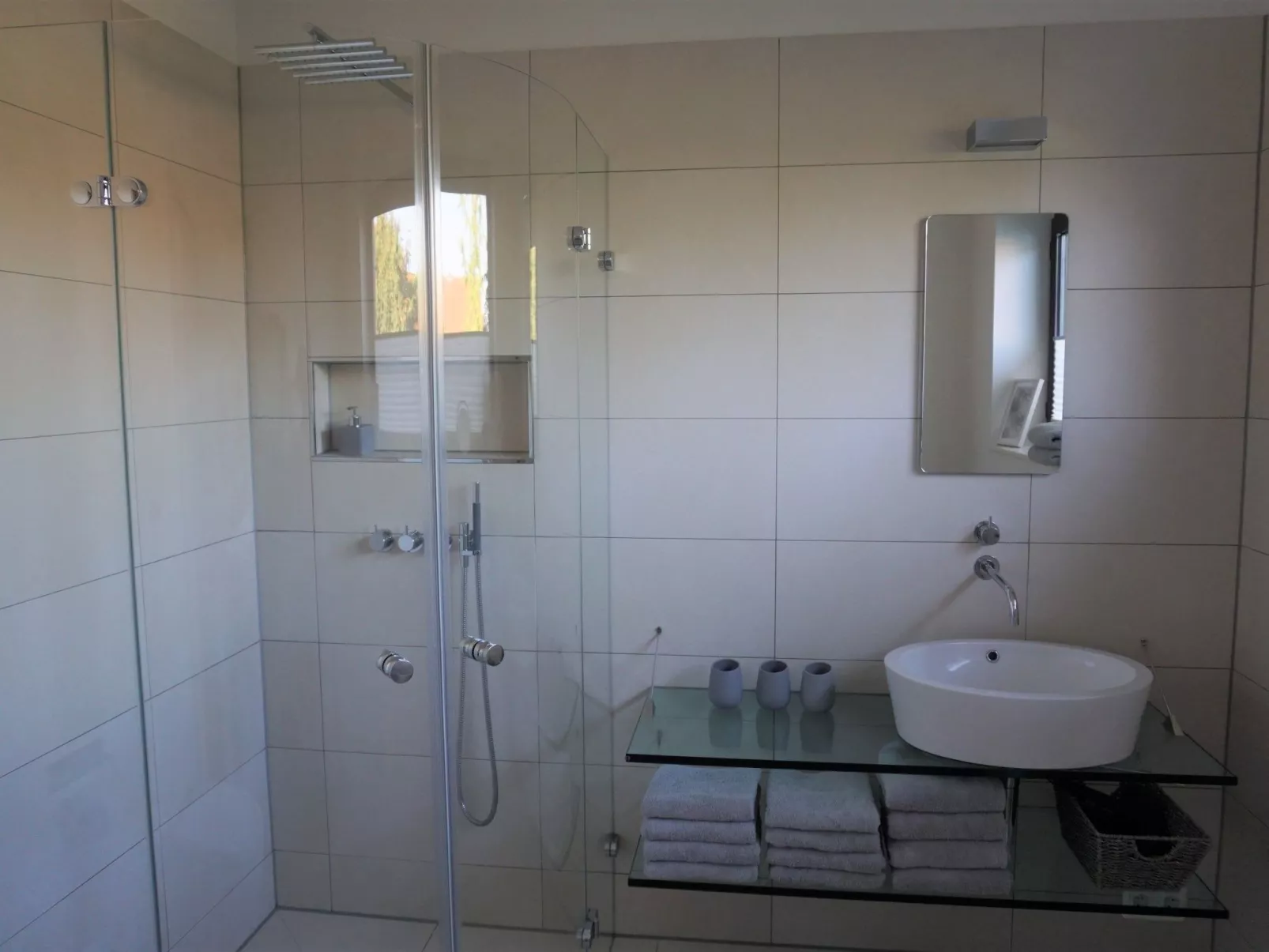 Großzügiges Haus mit traumhafter Gartenanlage-Drinnen