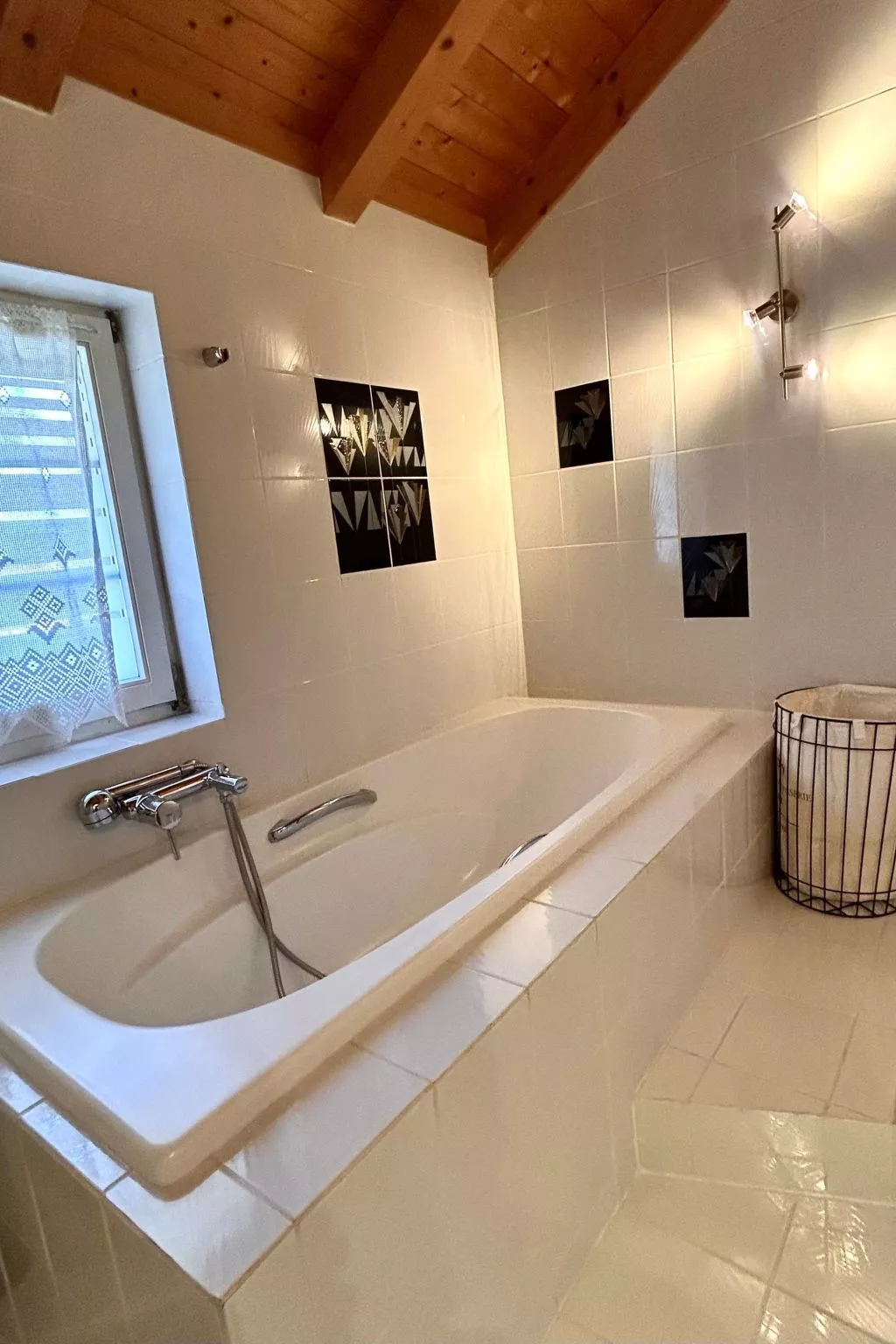 Sonnige Maisonette-Dedans