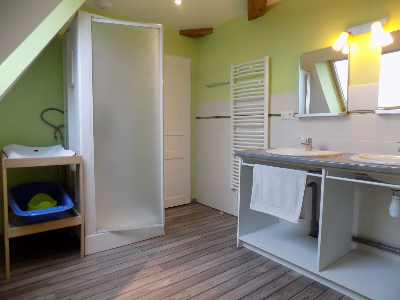 Für 8 Personen-Drinnen