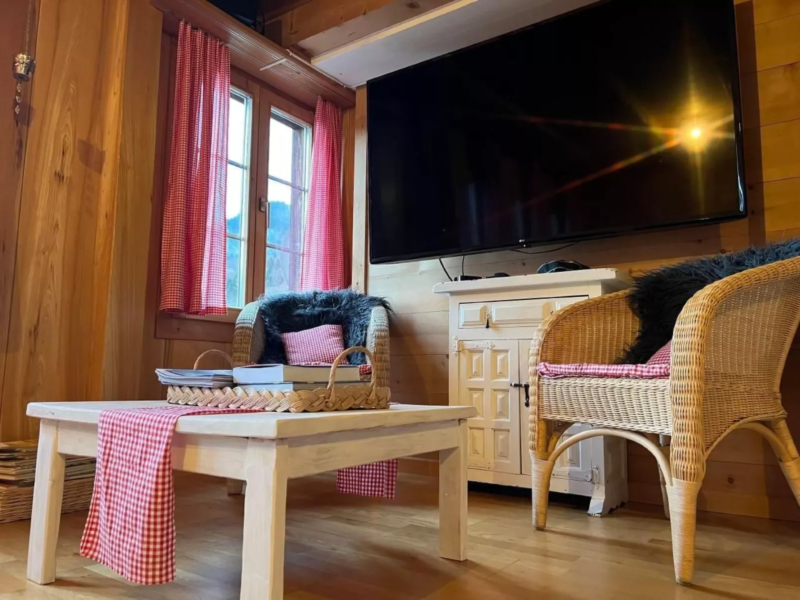 House in the Clouds-Image-tags.info