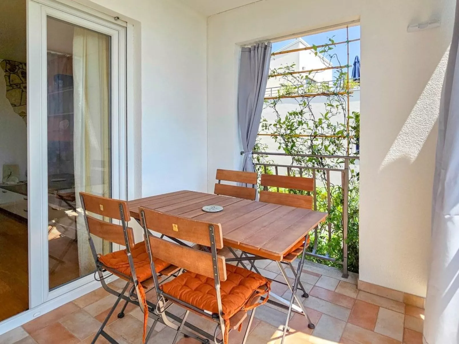 Wohnung "Ezia" mit Balkon