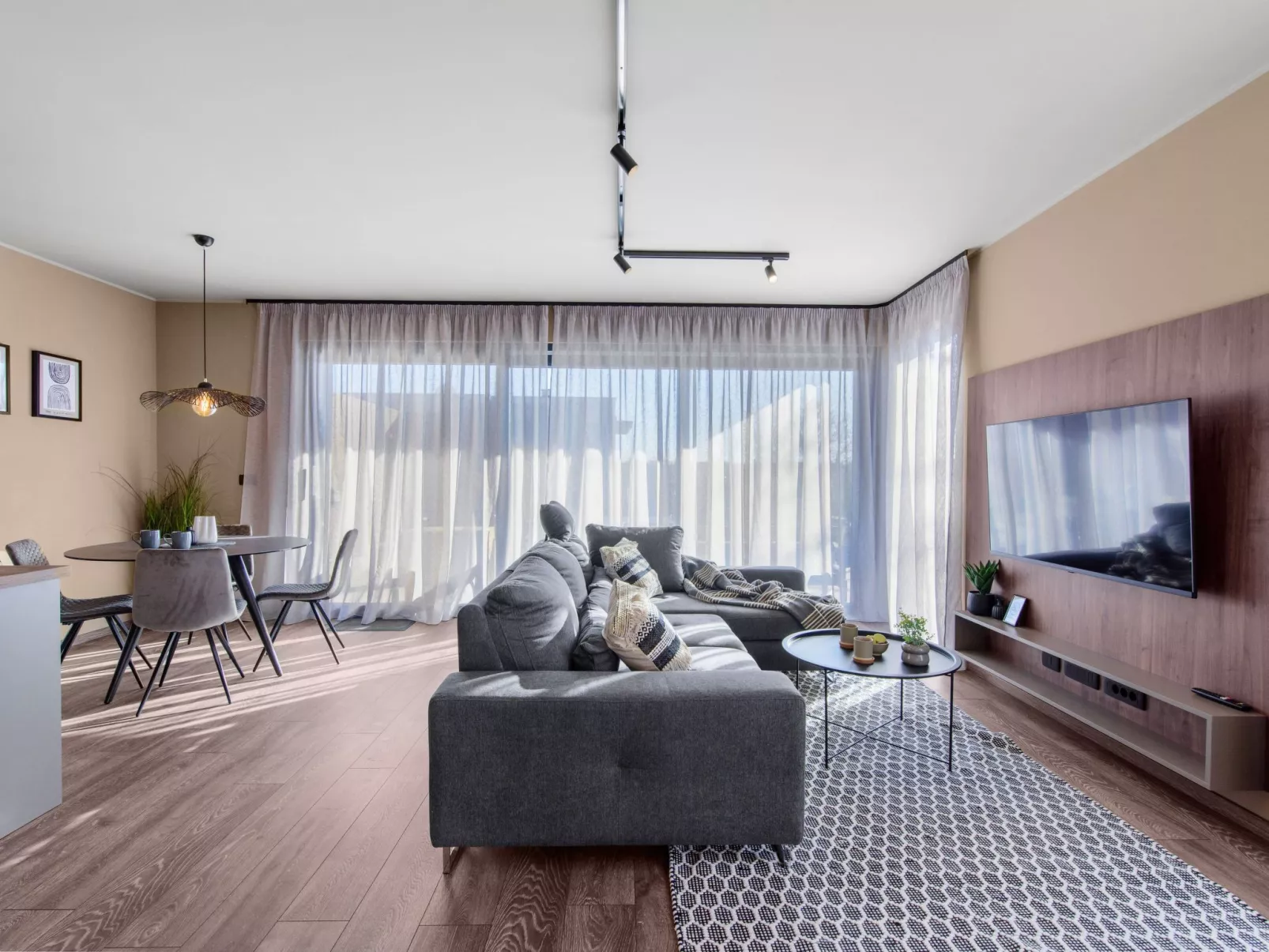 Quercus Village APP 10 mit privatem Pool-Drinnen