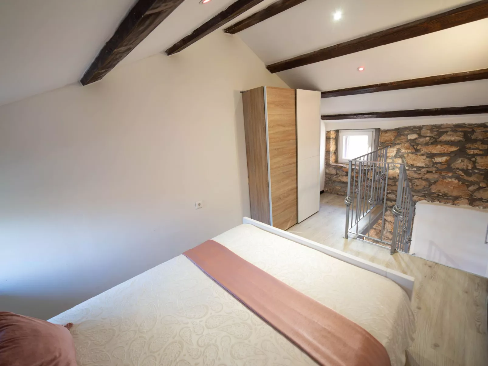 'Frane' mit eigenem Pool-Dedans