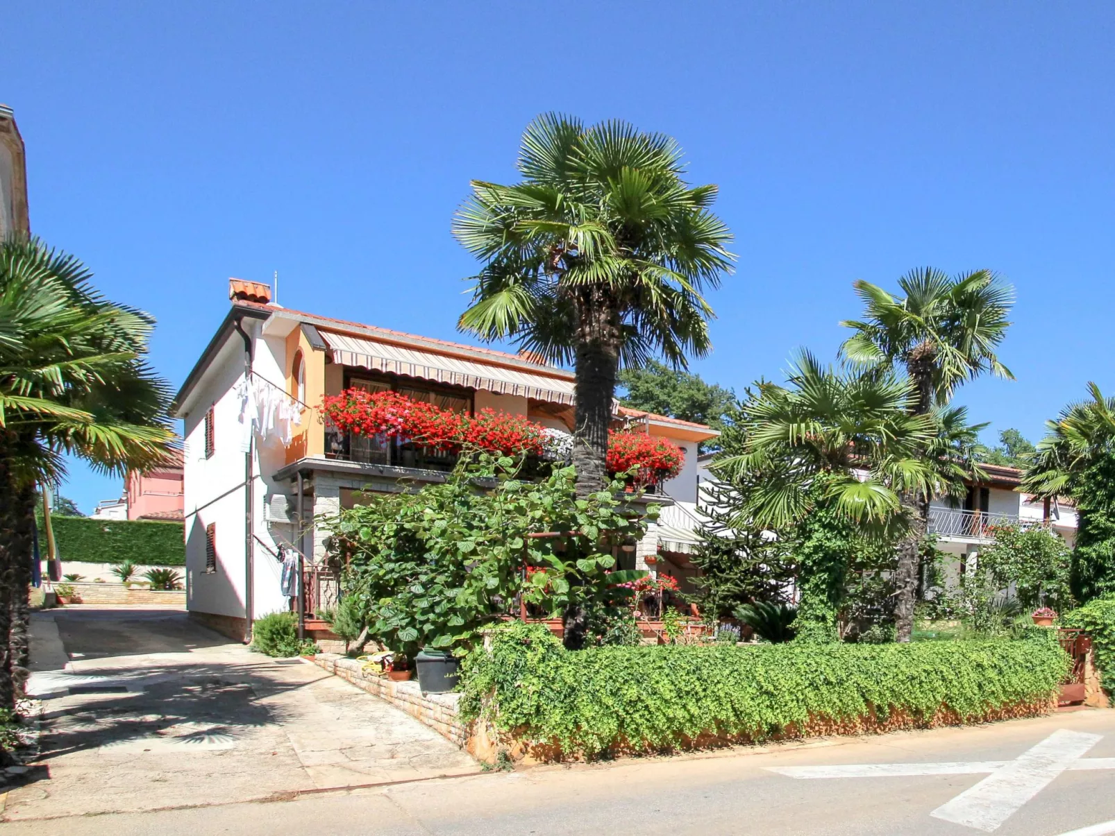 Für 2 Personen ca. 30 m&sup2; in Karigador, Istrien (Umag und Umgebung)-Draußen