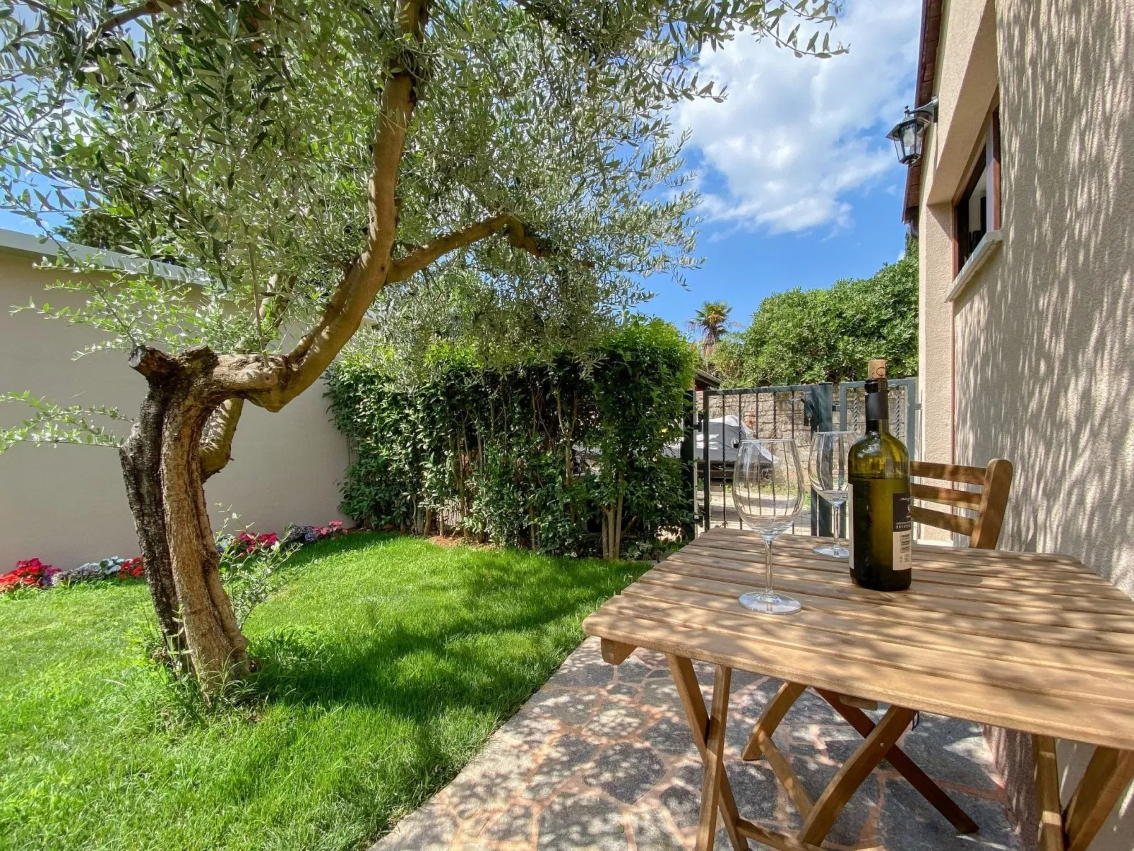 Gemütliches Studioappartement Doris-Draußen