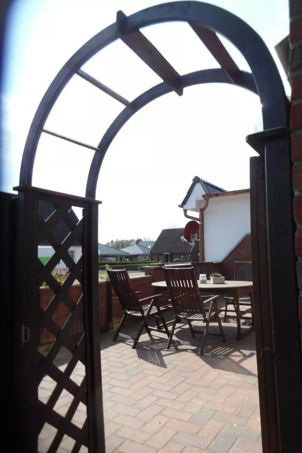 Mit Garten und Stellplatz-Dehors