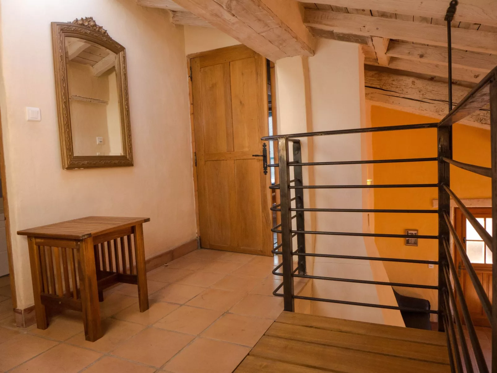 Komfortables Ferienhaus mit Privatpool-Inside