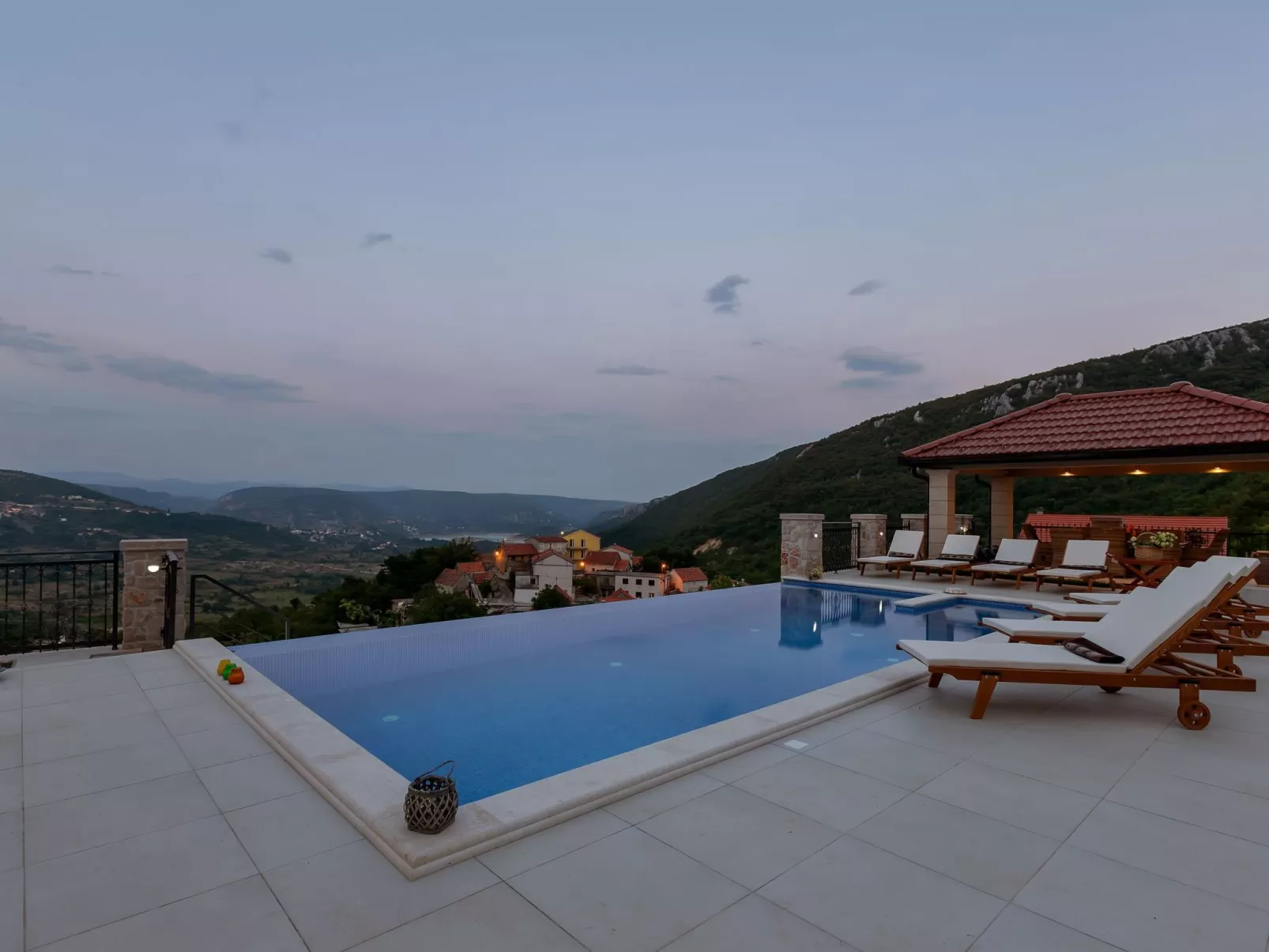 Villa mit Panorama-Dehors