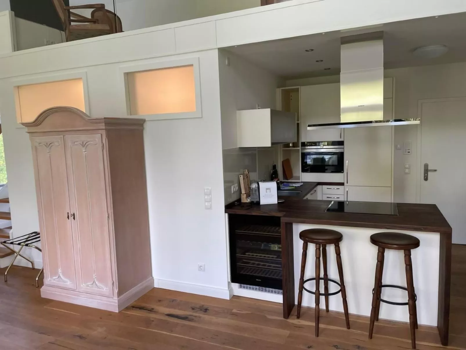 Weisses Traumschloss an der Ostsee-Drinnen