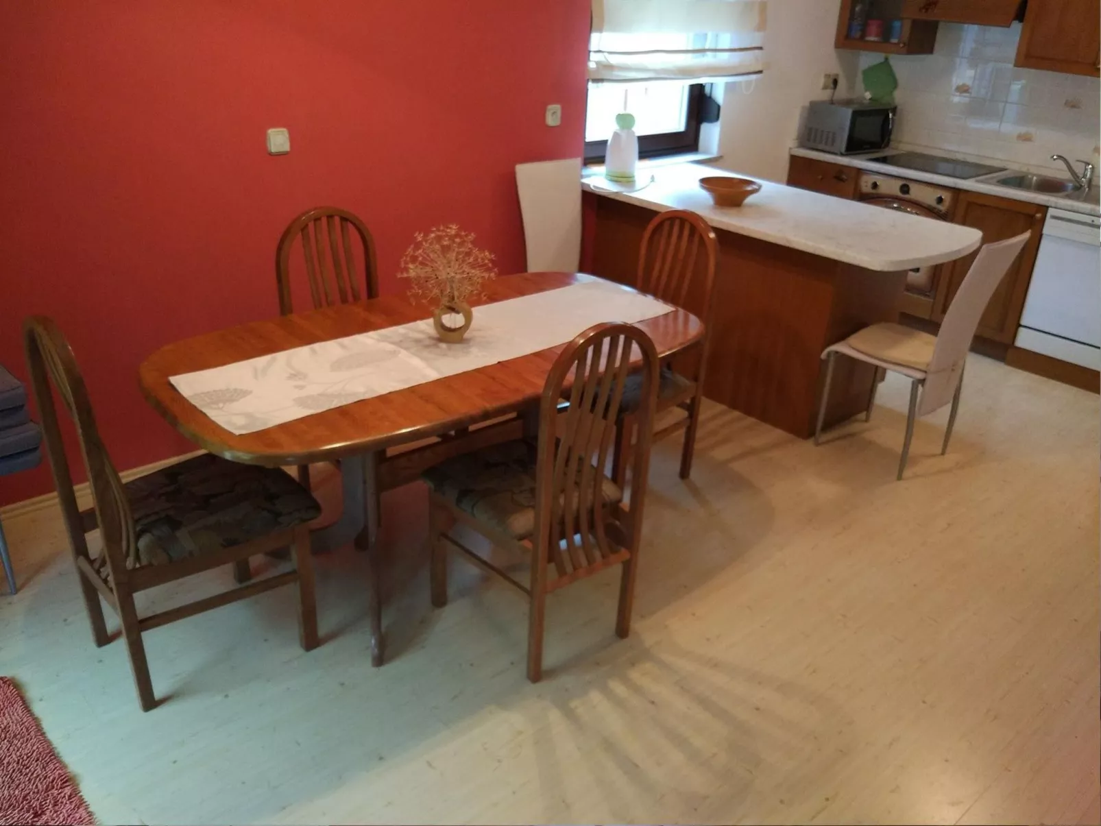 Mit eigener Sonnenterrasse-Drinnen