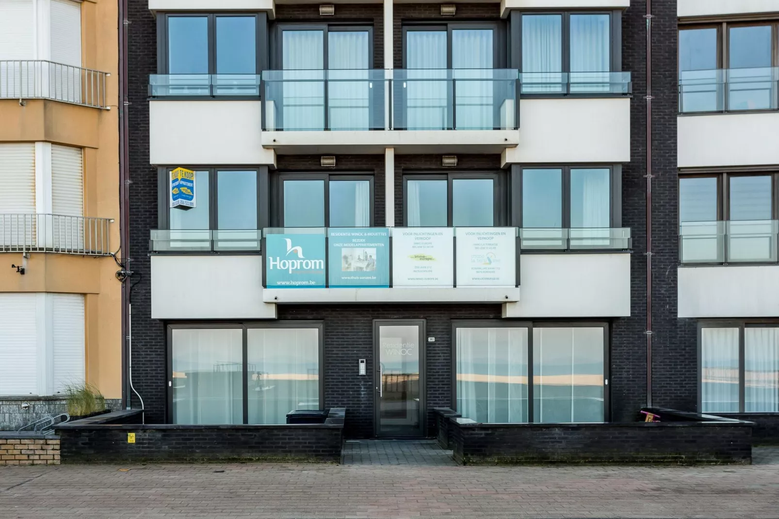 Winoc 402-Exterior summer