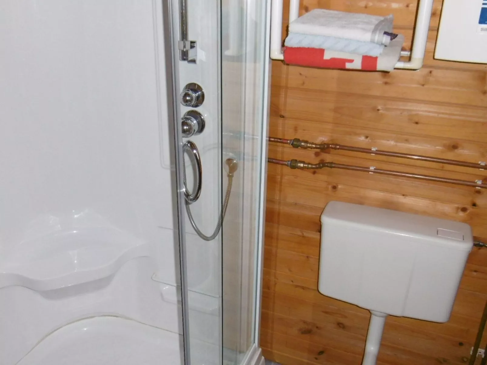 Blockhaus für fünf Personen-Image-tags.info