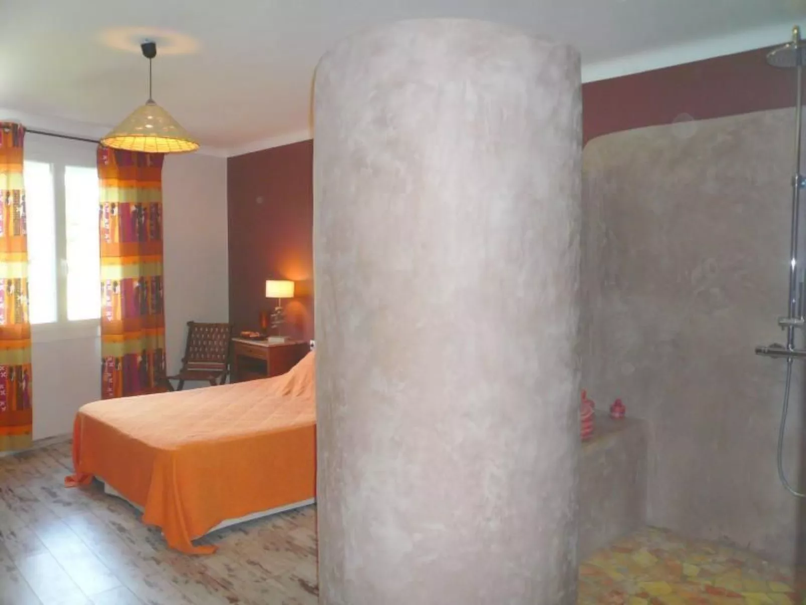 Schönes Ferienhaus mit Pool-Image-tags.info