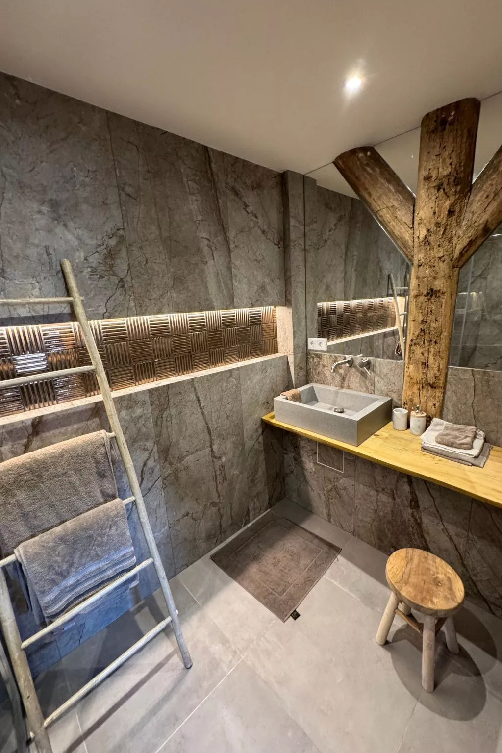 Luxus-App in der Scheune "Strandje groote Nol"-Drinnen